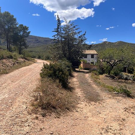 Casa Solans - Casa Rural Rasquera Exterior photo
