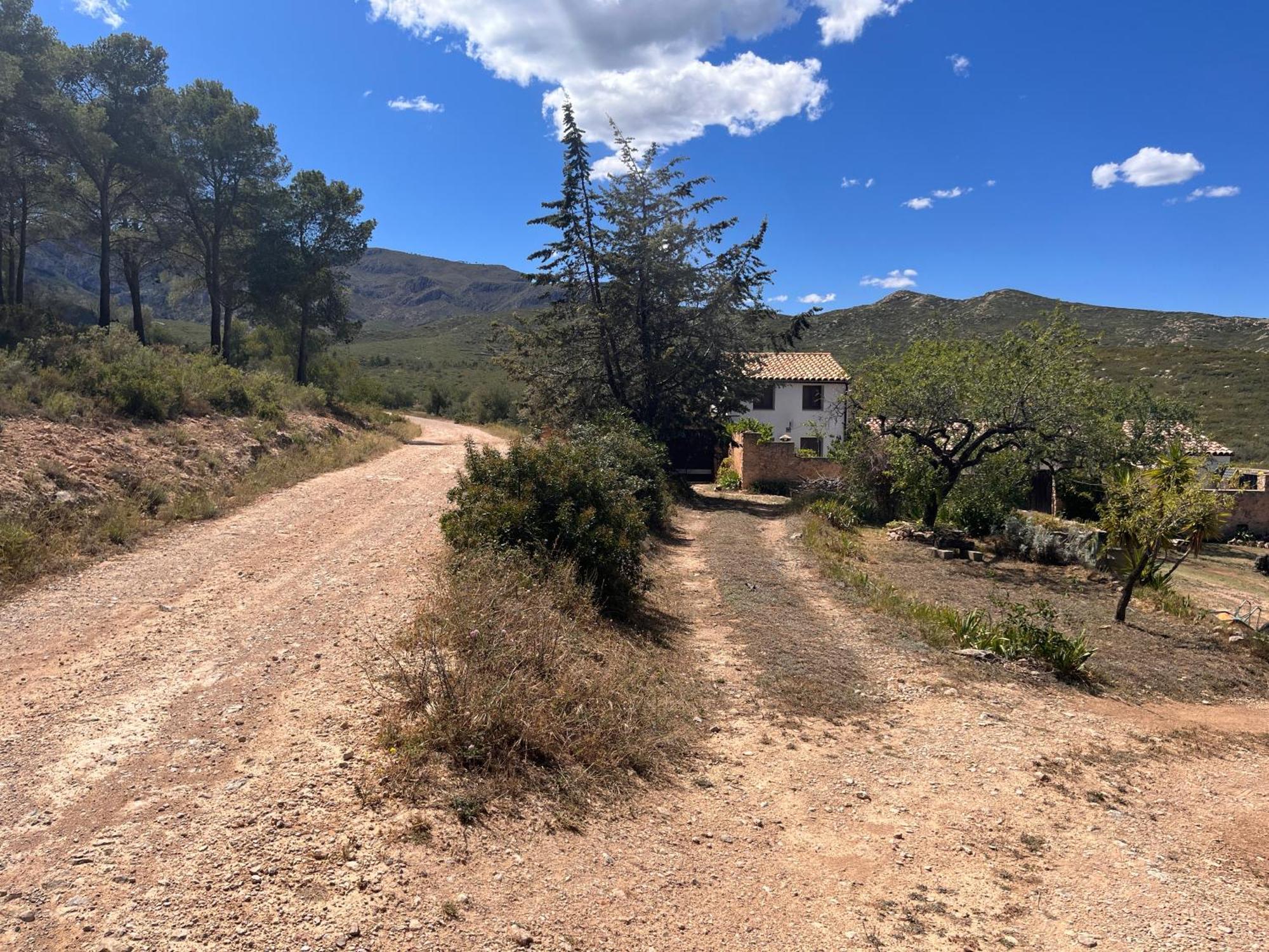 Casa Solans - Casa Rural Rasquera Exterior photo